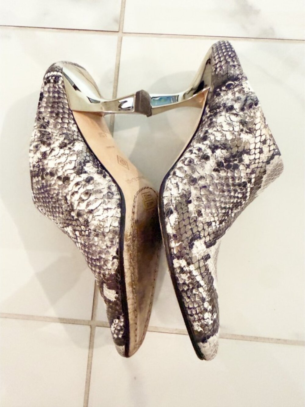 Donald Pliner Buena Mid Heel Slip on Mules Size 6.5 Python Snake Leather - Picture 7 of 11